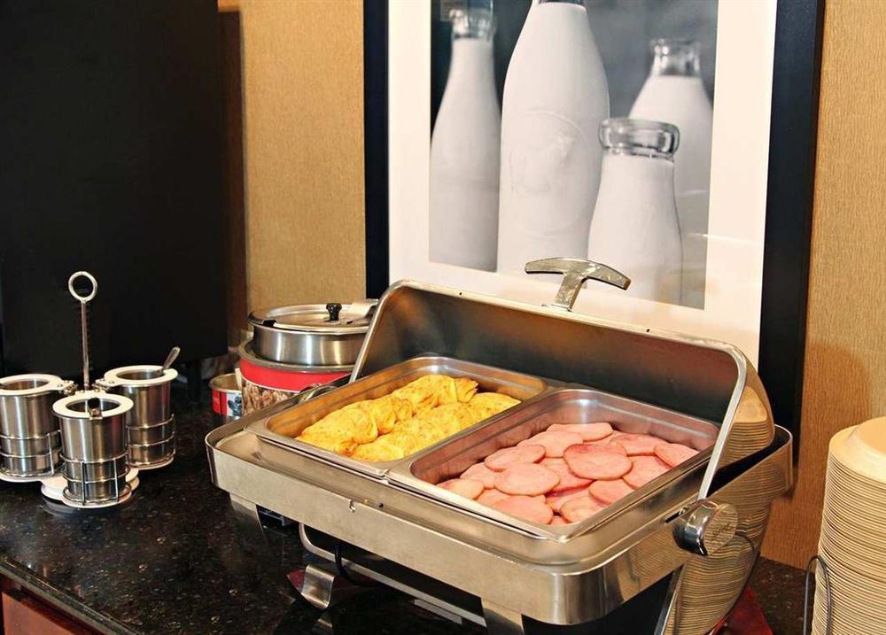 Hampton Inn&suites Hotel