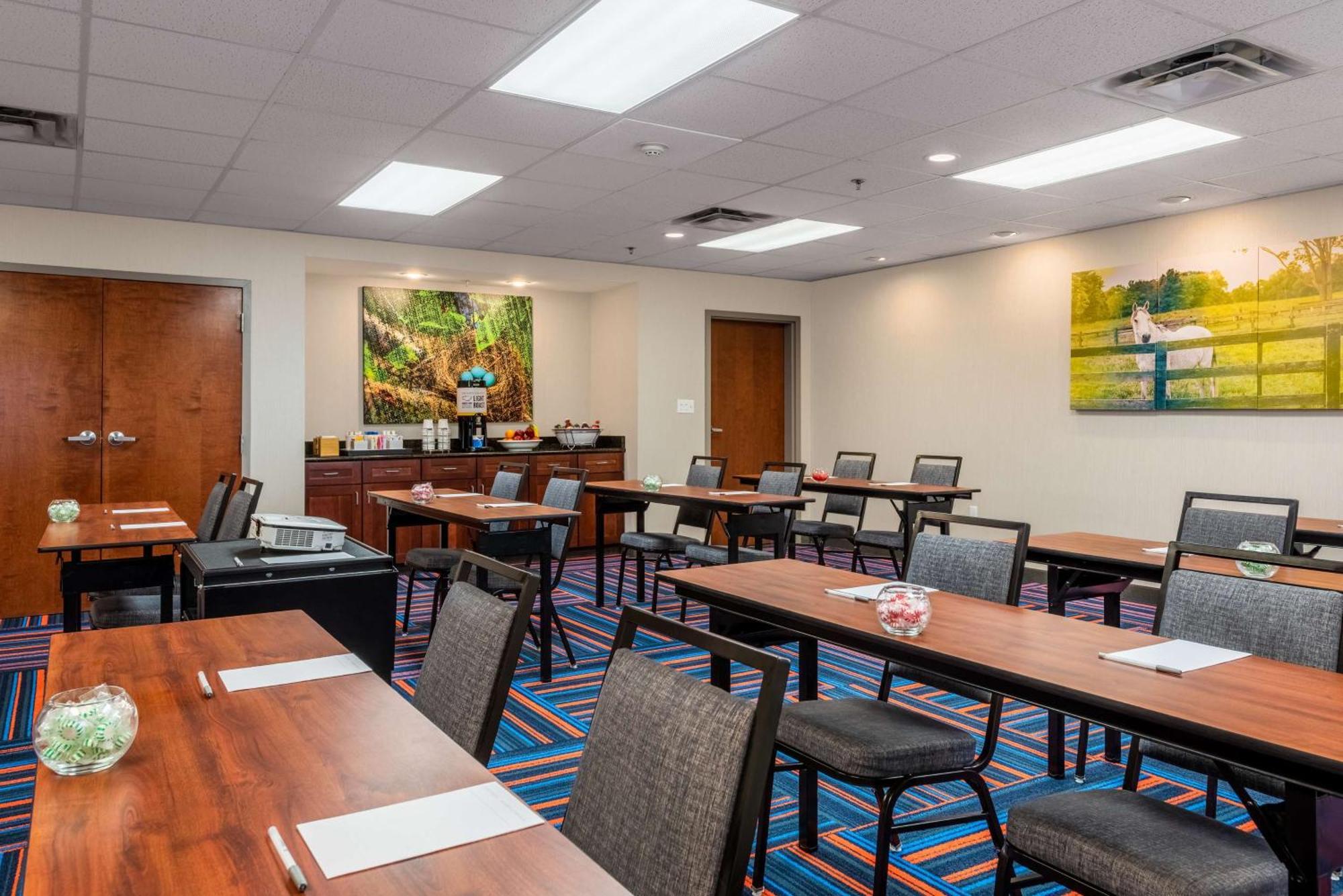 Hampton Inn&suites