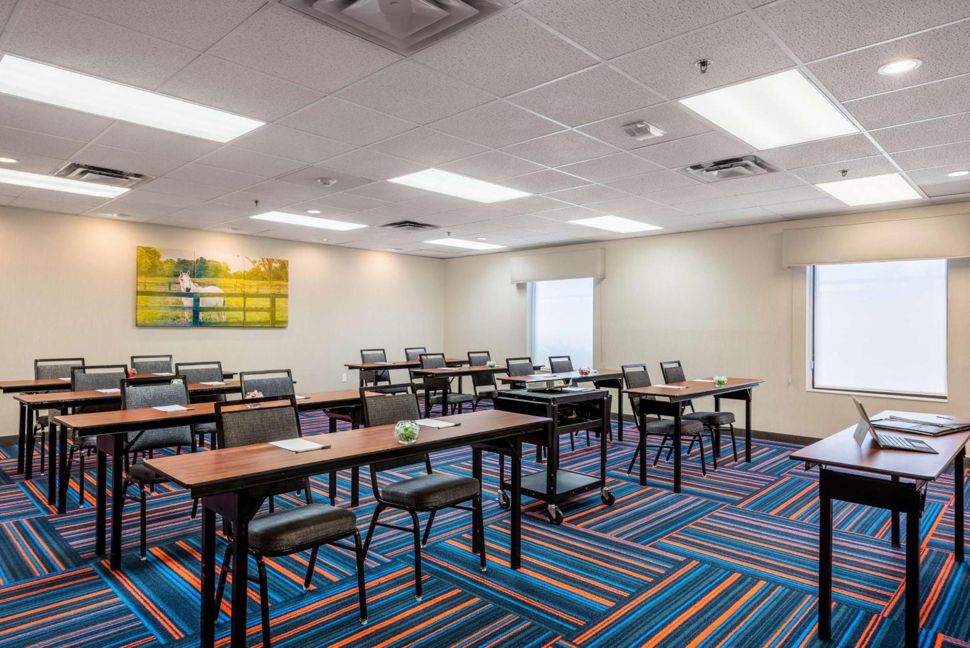 Hampton Inn&suites Hotel