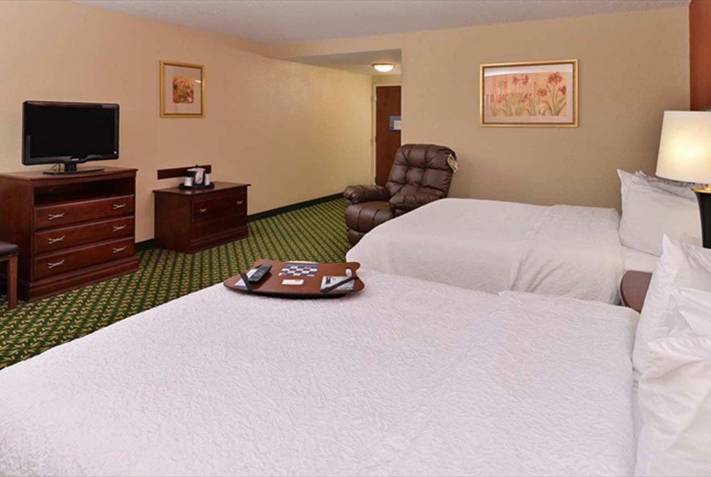 Hampton & Hotel 3*
